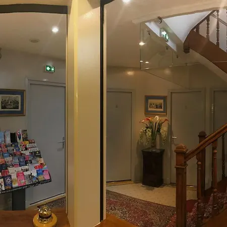 De Clagny Otel 2*
