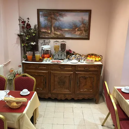 De Clagny Hotel 2*